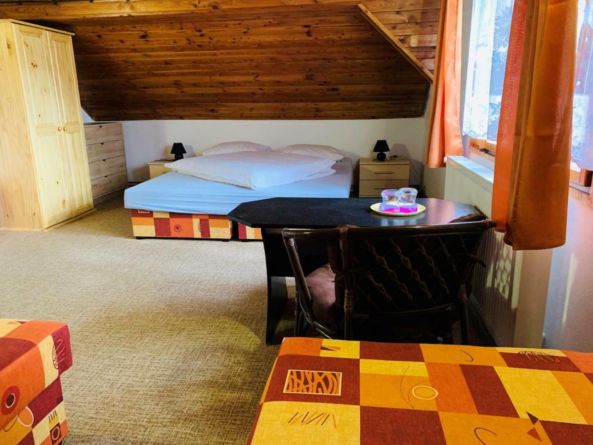 Pension Pod Kastany Srbská Kamenice Buitenkant foto